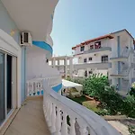 Отель Divo Palace
