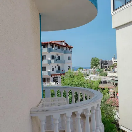 Divo Palace Szálloda 3*