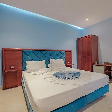 Divo Palace 3* Ksamil