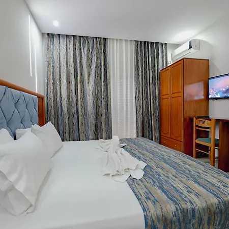 Divo Palace Hotell Ksamil