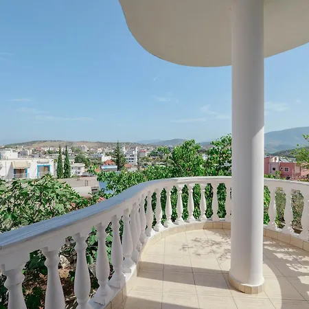 Divo Palace Hotell 3*