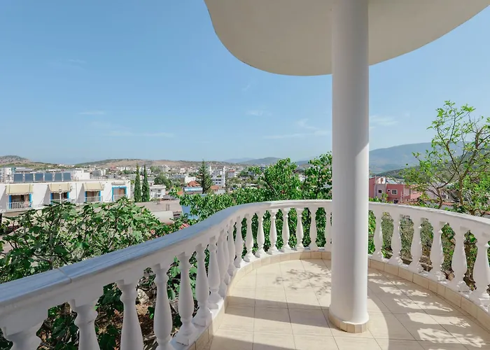 Divo Palace Hotel 3*