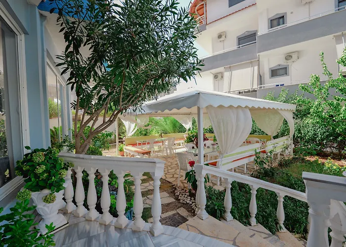 Hotel Divo Palace 3*