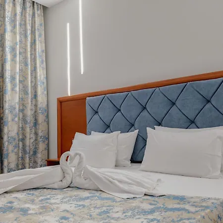 Divo Palace 3* Ksamil